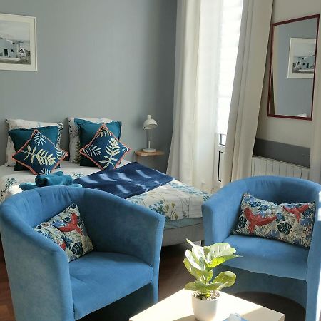Studio Balcon De La Place Динан Экстерьер фото